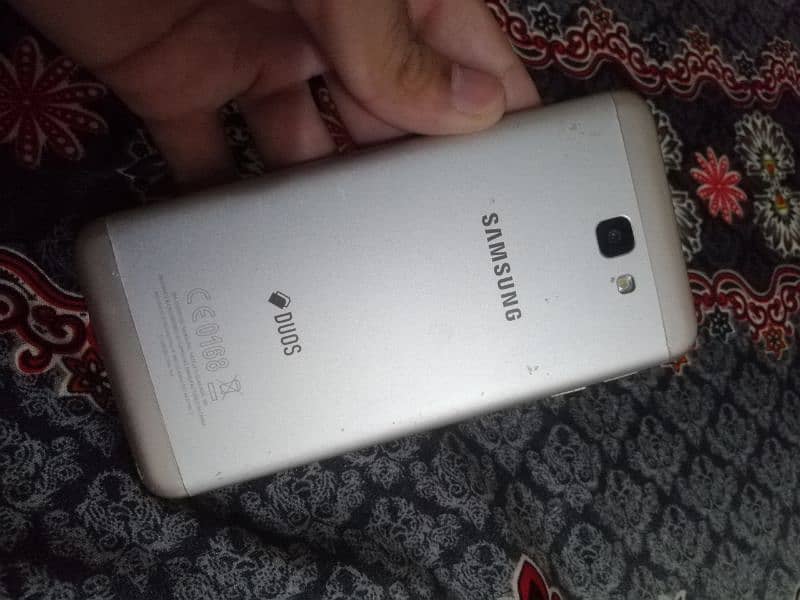 Samsung galaxy J5 Prime 4