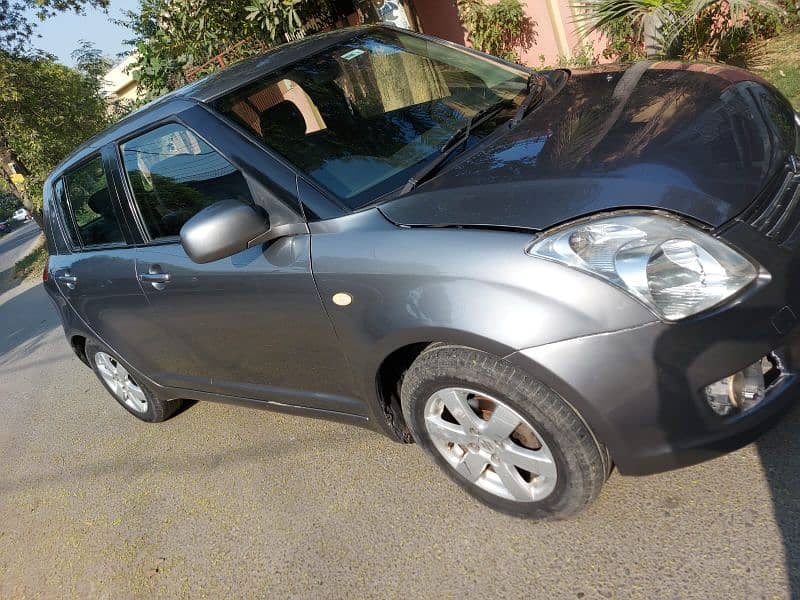 Suzuki Swift 2011 DLX lush condition for sale 3