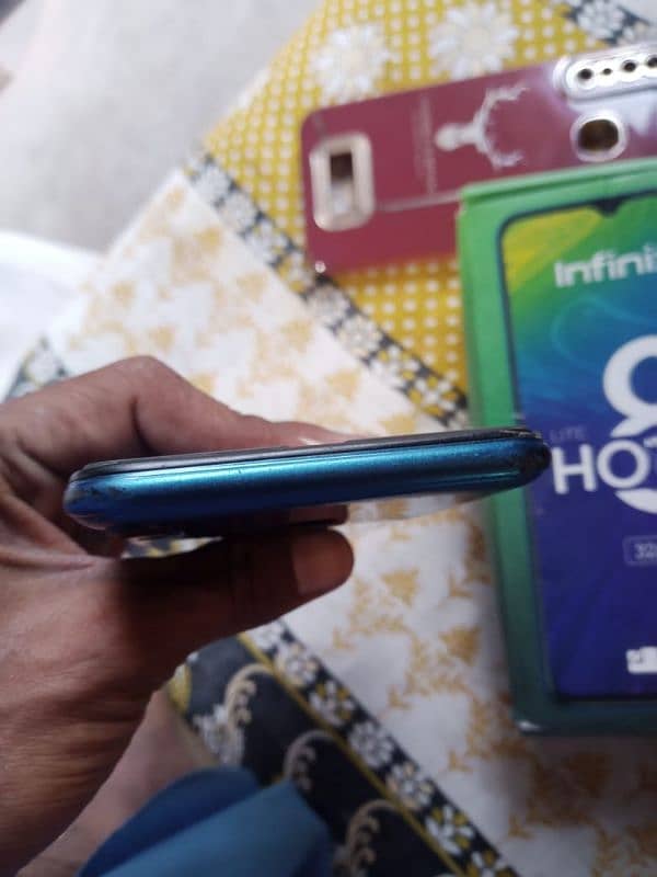 infinix smart 8 are memory 2-32 6