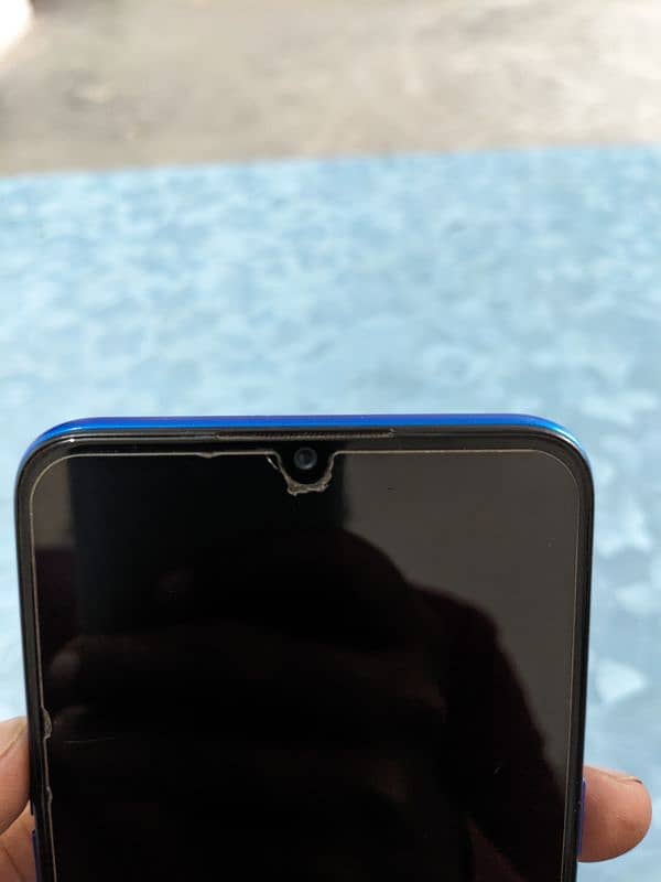 Realme 5 Mobile with box and original charger, 9/10 condition 2