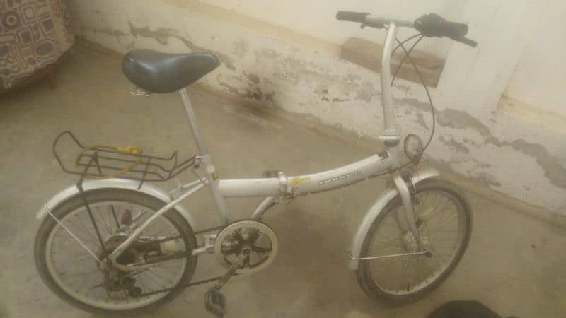 Folding bicycle with front headlight with front wheel Dynamo 1