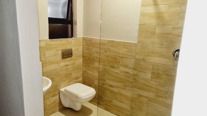 STUDIO APARTMENT AVAILABLE FOR RENT ON REASONABLE PRICE IN GULBERG GREEN ISLAMABAD 2