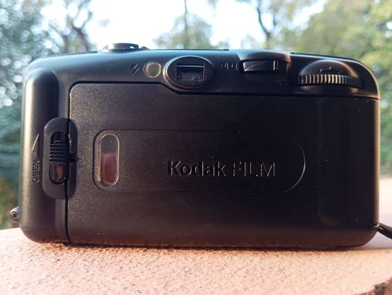 Kodak KB 10 Film camera 2