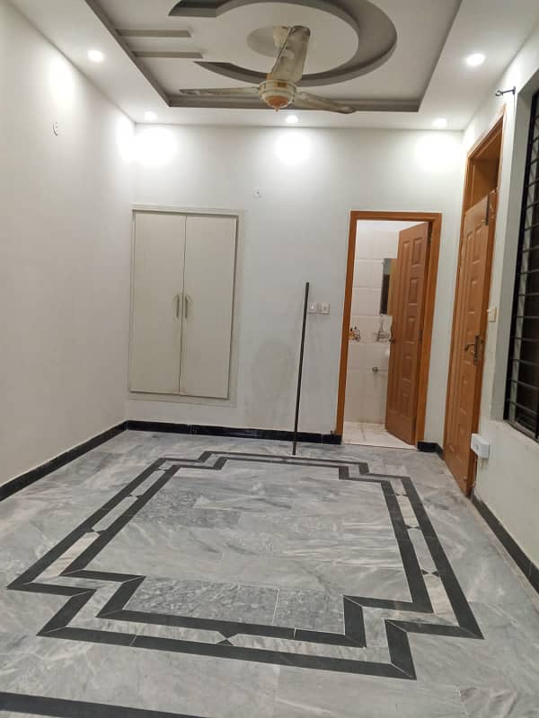 6 marla upper portion available for rent in h 13 Islamabad 4