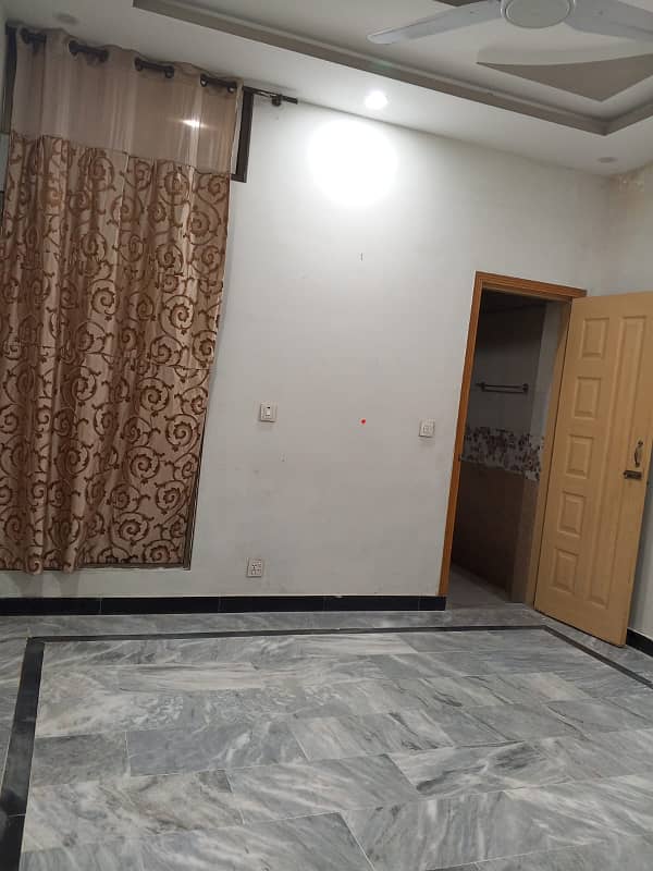 6 marla upper portion available for rent in h 13 Islamabad 7