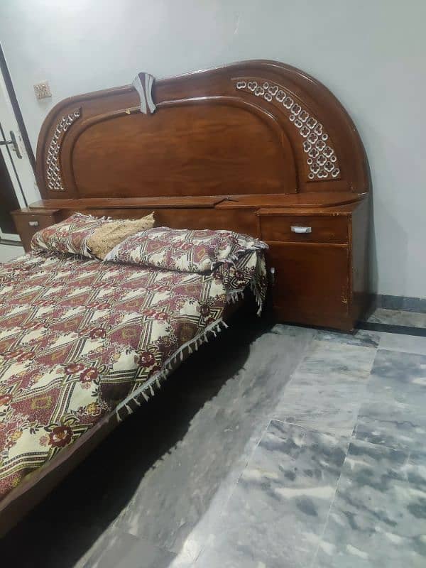 Wooden double bed used for sale with mattress 2