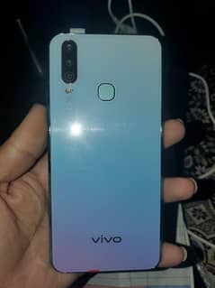 vivo y17