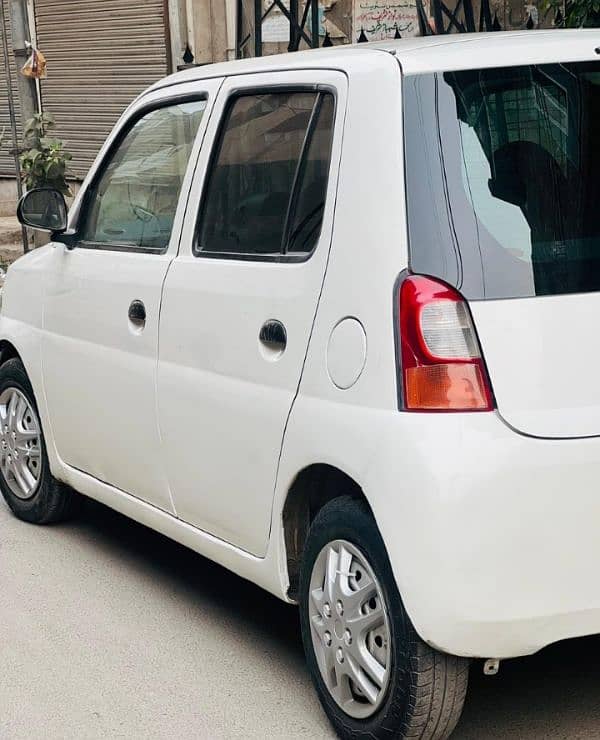 Daihatsu Esse 2010/2014 5