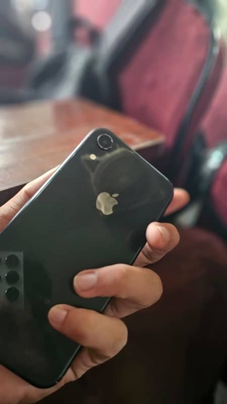 IPHONE XR 64 GB 2