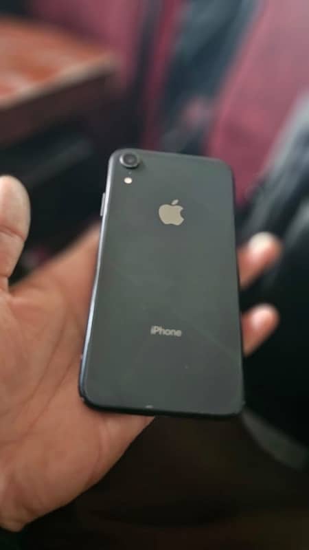 IPHONE XR 64 GB 4