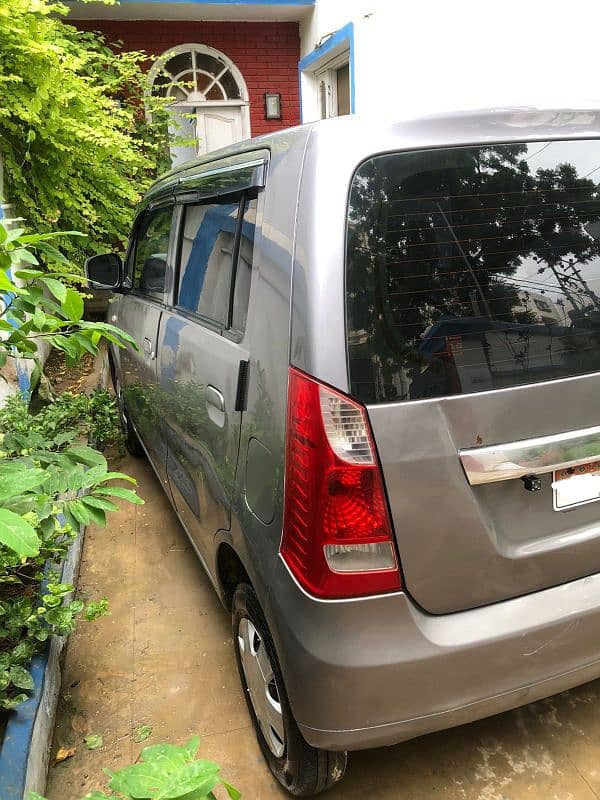 Suzuki Wagon R 2018 1