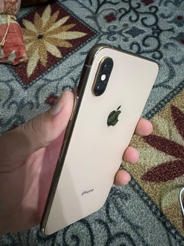 iPhone xsmax 256gb pta proved 6