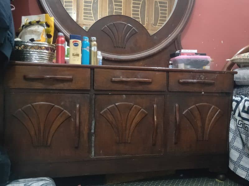 Dressing table 1