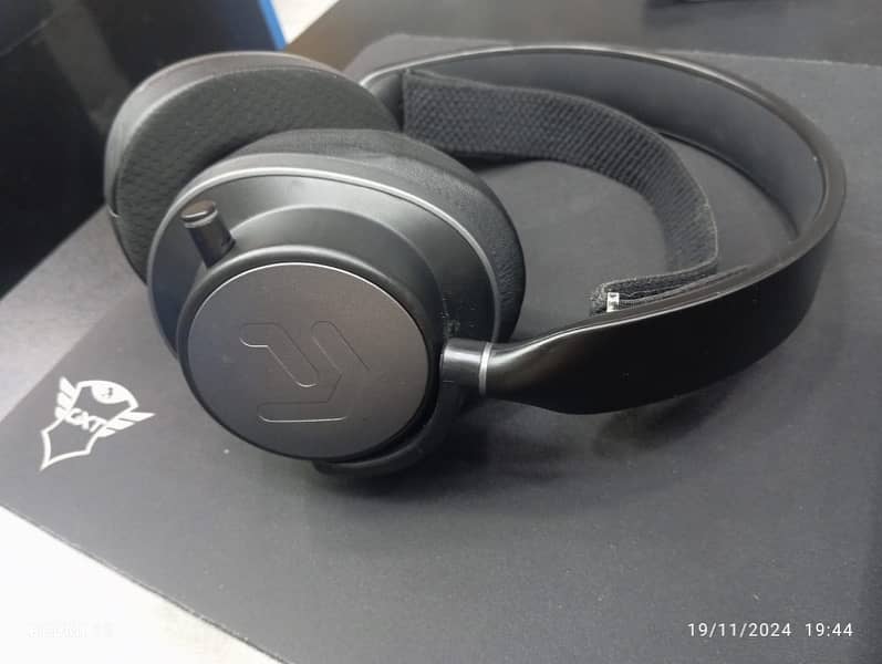 Atrix E-Series Wired Headset 1