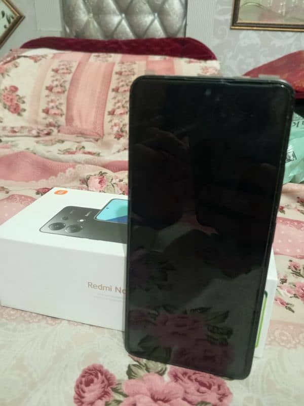 Xiaomi Redmi note 13 8+4/256 6