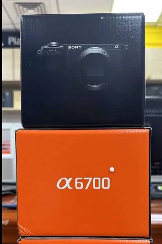 SONY A6700 ONLY BODY PINPACK ONE YEAR OFFICIAL WARRANTY 1