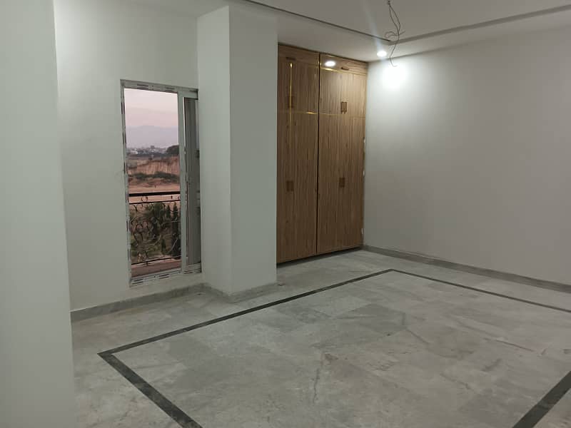 2Bedroom Apprtment Available For Rent Gulberg Green Islamabad 9