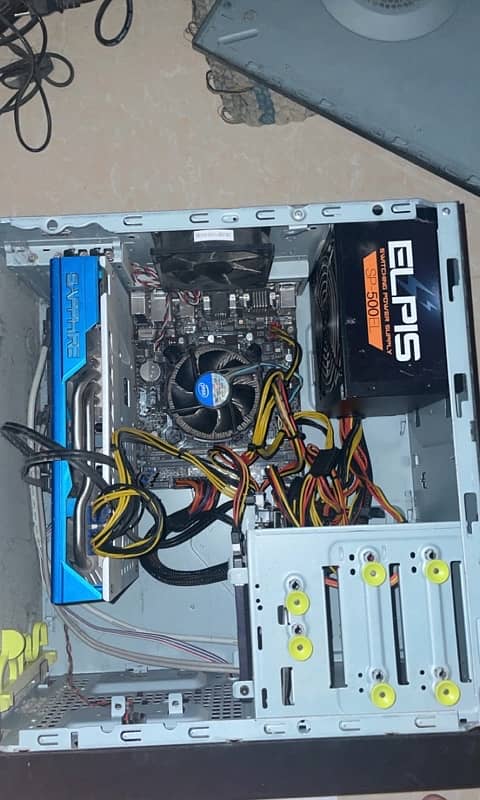 Gaming pc slightly new 0