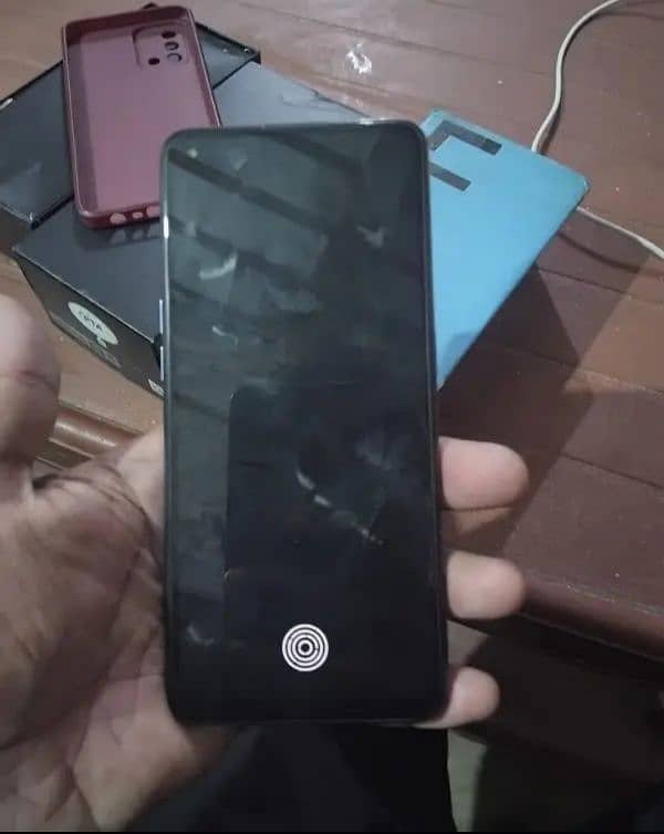 Oppo F19 in good condition 0