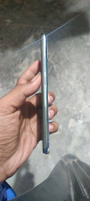 vivo s1 pro 8,+256gb sath box ha chgar nhi ha 3