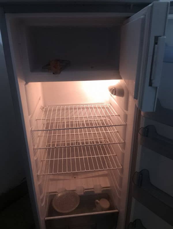 one door fridge 6