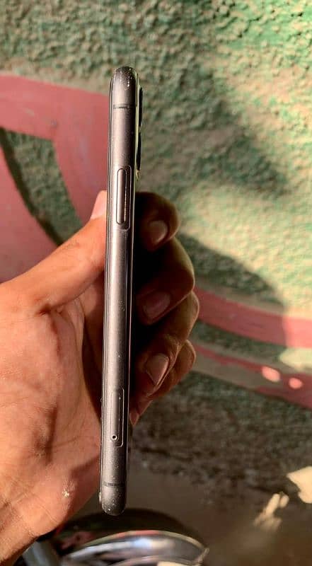 iphone 11 64gb 4