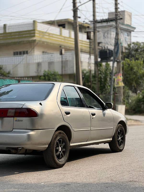 Nissan Sunny 1999 3