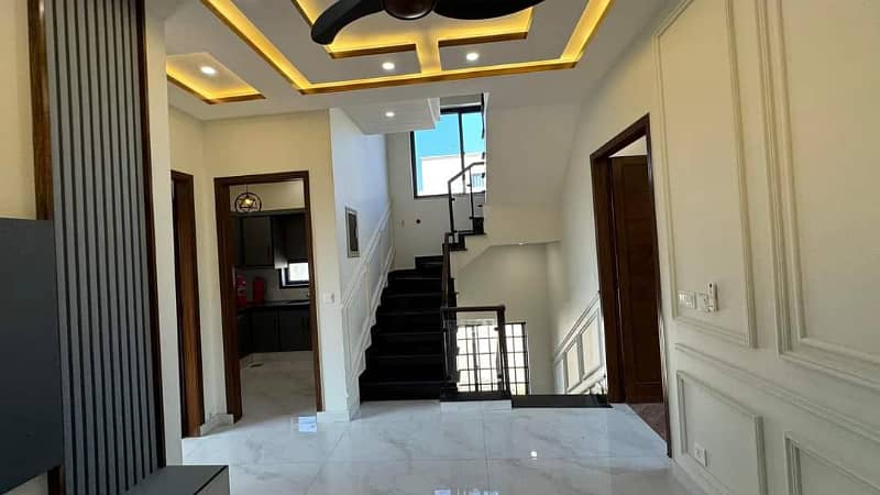 1 Kanal Lavish Bungalow On Top Location For Rent In DHA Phase 3 Lahore 0