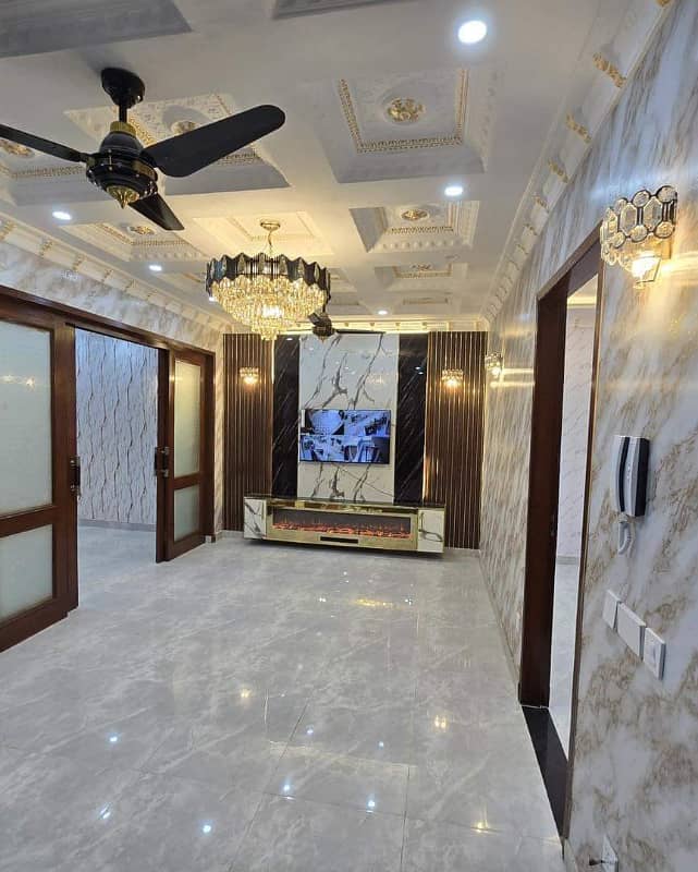 1 Kanal Lavish Bungalow On Top Location For Rent In DHA Phase 3 Lahore 6