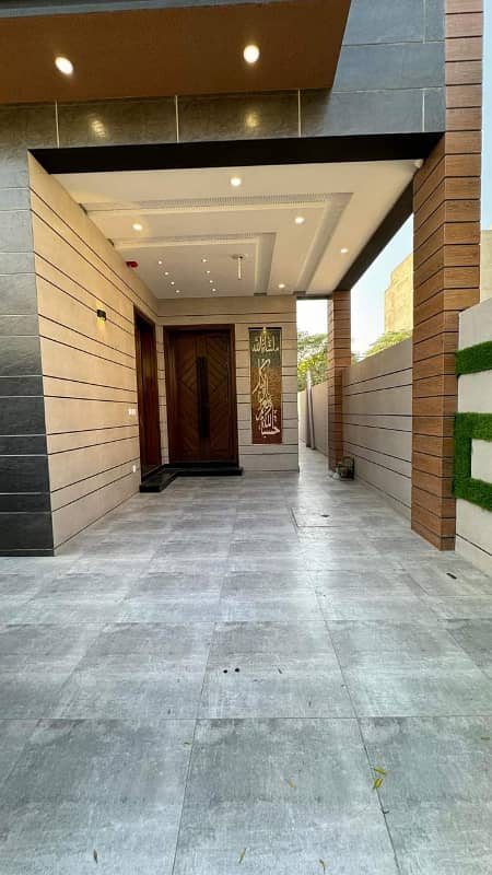 1 Kanal Lavish Bungalow On Top Location For Rent In DHA Phase 3 Lahore 7