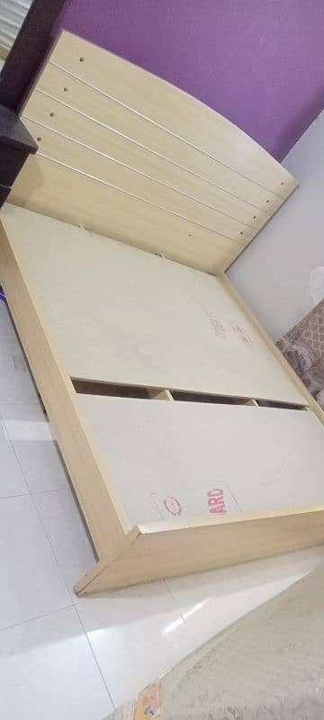 King Size bed with Mattress 4