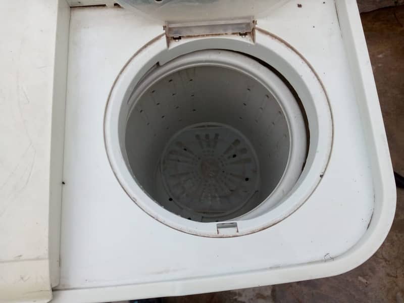 Haier Washing machine for sale Demand 13,000/- Good condition  (Dryer 0