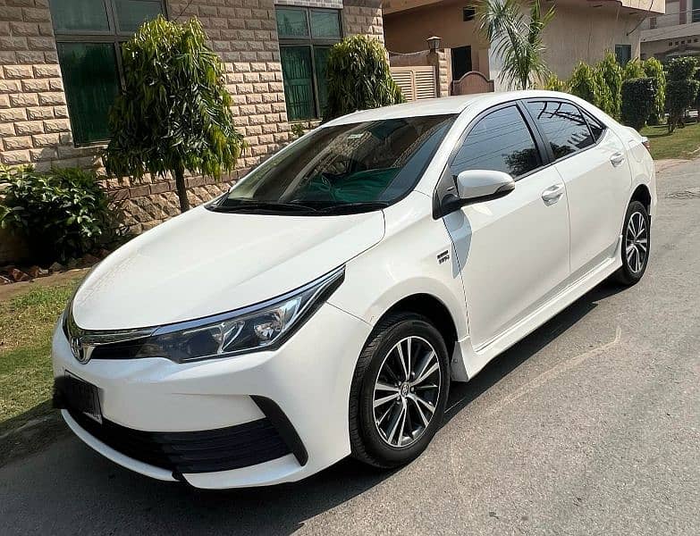 Toyota Corolla Altis 2017 First owner total Genuine 2