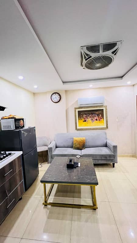 One bedroom apartment for rent on daily basis in bahria town lahore 5