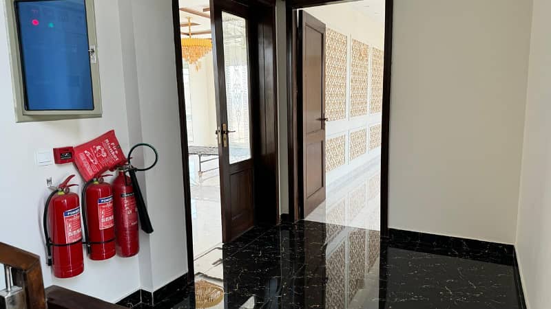 1 Kanal House Upper Portion For Rent in DHA Phase 7 Reasonable Rent Near DHA Raya Golf 10