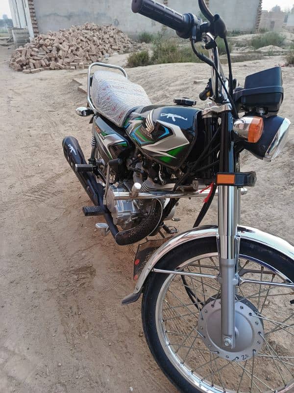 Honda 125 2023 model 10