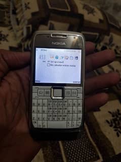 Nokia e71