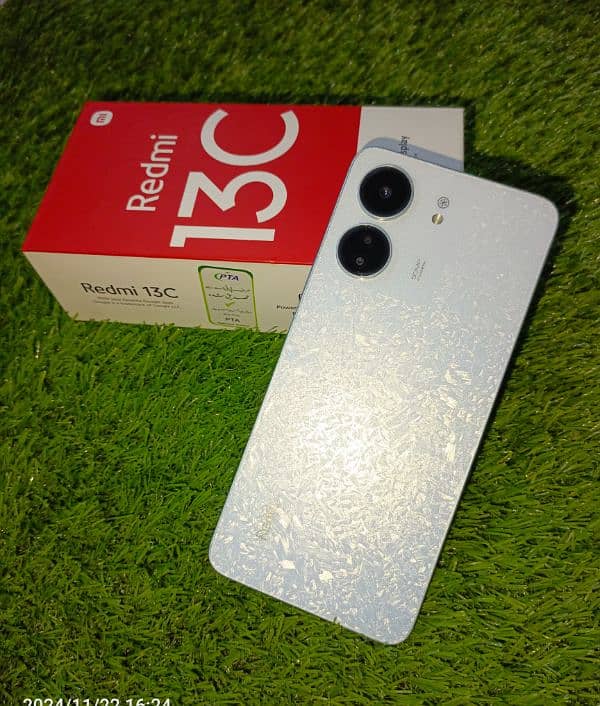 Redmi 13 c  Glacier White Colour 5