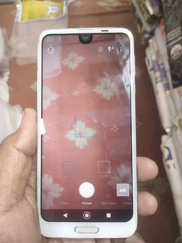 Aquos R2 pta aprov 10/10 condtin koi fold nhi 4