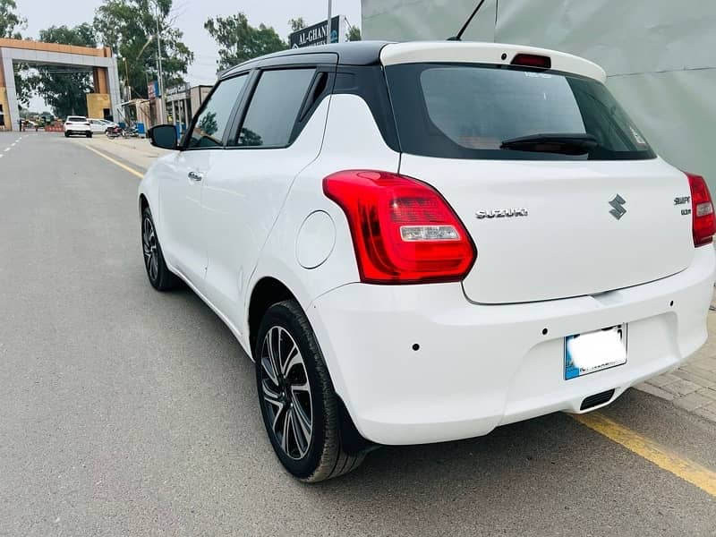 Suzuki Swift 2022 8