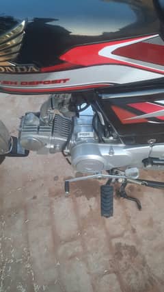 Honda CD 70 2025