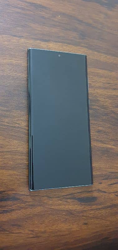 Samsung S22 Ultra Non PTA 9/10 small dot