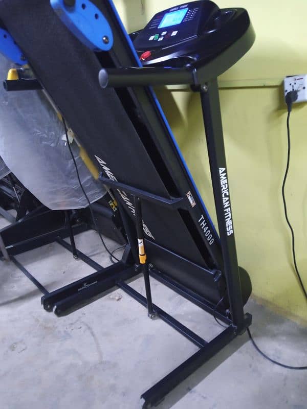 Exercise ( Electric treadmill) th4000 3