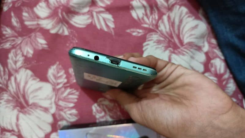 urgent sale Blkl ok piece ha condition thori khrb ha rough use hua ha 4