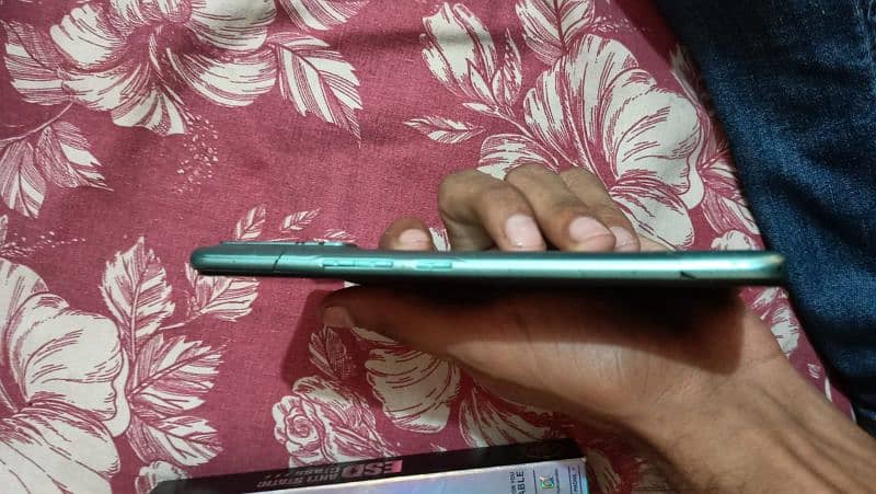 urgent sale Blkl ok piece ha condition thori khrb ha rough use hua ha 5