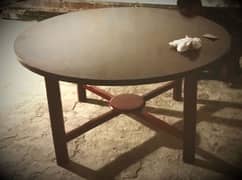 Round Dining Table without chairs