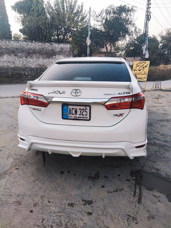 Toyota Corolla Altis 2017 3