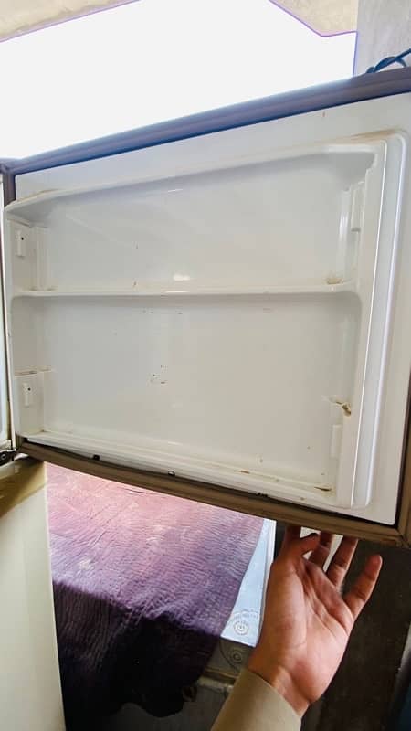 Dawlance refrigerator 1