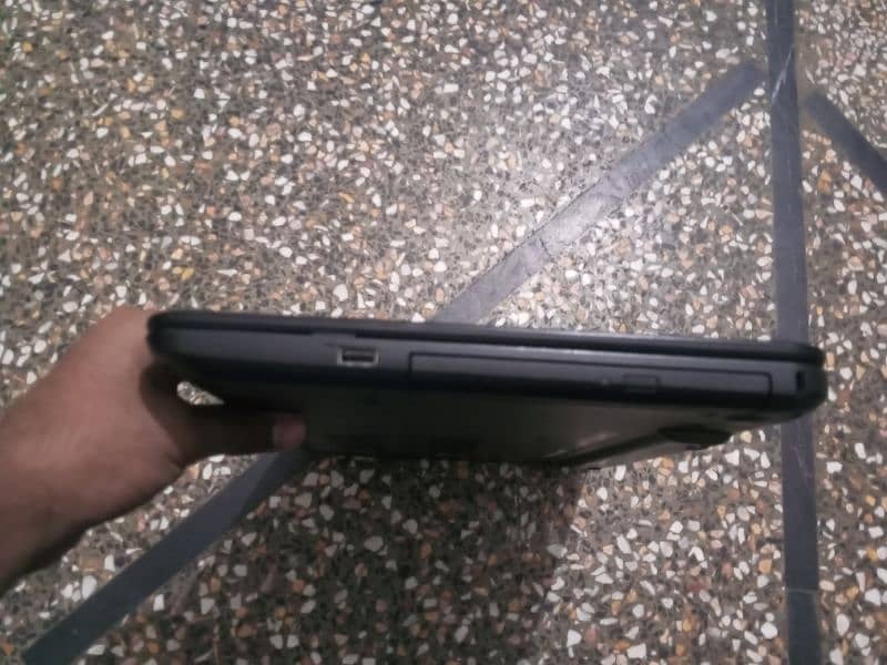 Dell laptop i3 3 Generation 4 gb ram or 500 gb hard 2