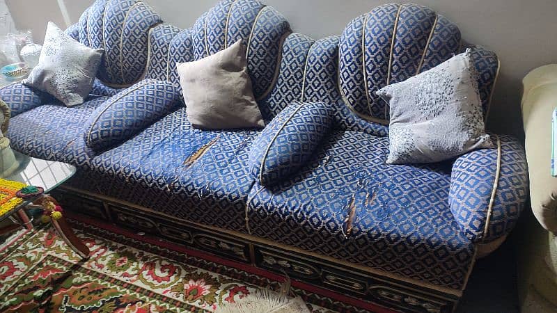 Sofa for sell 2